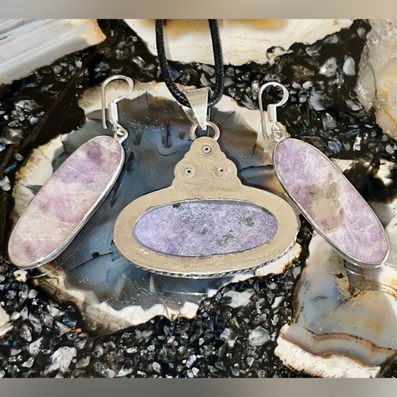 Lepidolite Pendant & Earrings - Picture 12 of 17